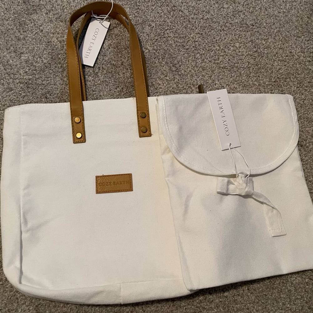 Cozy earth tote bag and pouch.